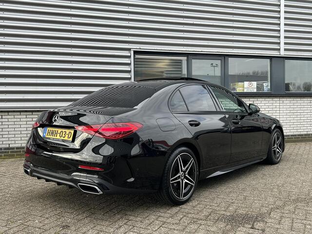 Mercedes-Benz C-KLASSE 180 Star Edition AMG | Night Pakket | Panoramadak | Sierdelen Lindehout Antraciet | Apple CarPlay | Android Auto | Dodehoekassistent | Elektrisch Verstelbare Stoelen + Memory | Stoelverwarming | Sfeerverlichting | Achteruitrijcamera