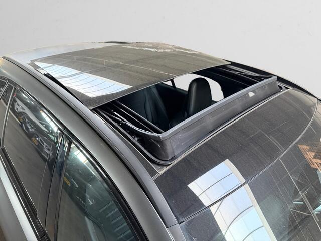 Mercedes-Benz C-KLASSE Estate 200 AMG Designo Edition Aut- Mountaingrijs Magno, Panoramadak, Burmester Audio, Sfeerverlichting, Carbon