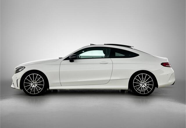 Mercedes-Benz C-KLASSE Coupé 200 Sport Edition | Burmester | Panoramadak | Night Pakket | Inclusief 24 maanden MB Certified garantie voor Europa.