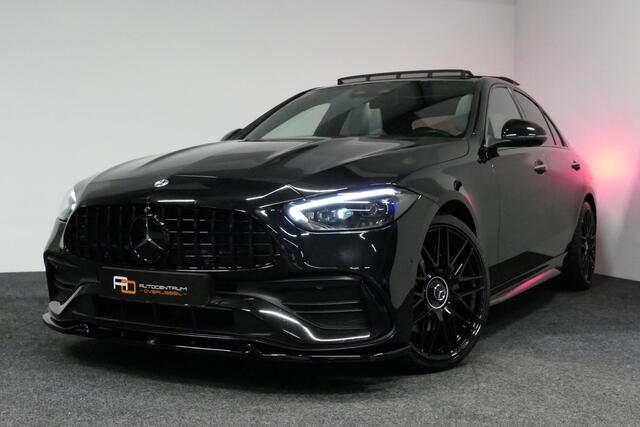 Mercedes-Benz C-KLASSE 300 e AMG Line / C63s Look Diffuser / Panamericana Grille / Maxton Design Bodykit V.2 / Panoramadak / Elektr. verstelbare voorstoelen + memory / Stoelkoeling & -verwarming / Digital Light / Ambienteverlichting Plus / HUD / Rondomzichtcamera / 20'' LMV / S