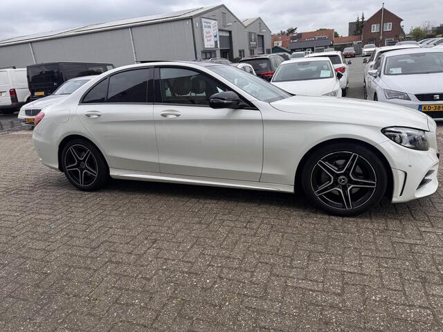 Mercedes-Benz C-KLASSE 200 Business Solution AMG / PANO / LEER / AMG /