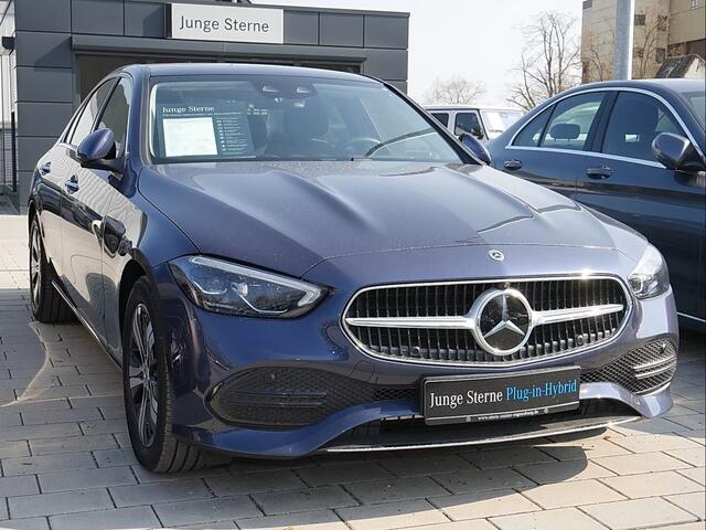 Mercedes-Benz C-KLASSE 300e AVANTGARDE ** HIGH LED, NAVI+, PANORAMA, MEMORY, DISTR ** 1e EIG - Ex MB-AG - ¤ 17.200,= onder NP ** ** INFORMEER OOK NAAR ONZE AANTREKKELIJKE FINANCIAL-LEASE TARIEVEN **