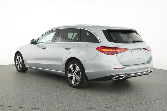 Mercedes-Benz C-KLASSE Estate 300 e Plug-In Hybride Trekhaak | Ledkoplampen | Rijassistentiepakket Plus | Parkeerpakket met achteruitrijcamera | Distronic. Inclusief 24 maanden MB Certified garantie voor Europa.