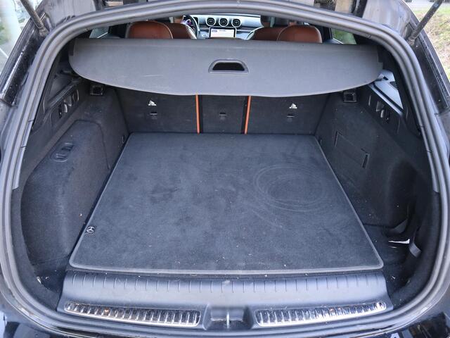 Mercedes-Benz C-KLASSE Estate 300 e AMG Line