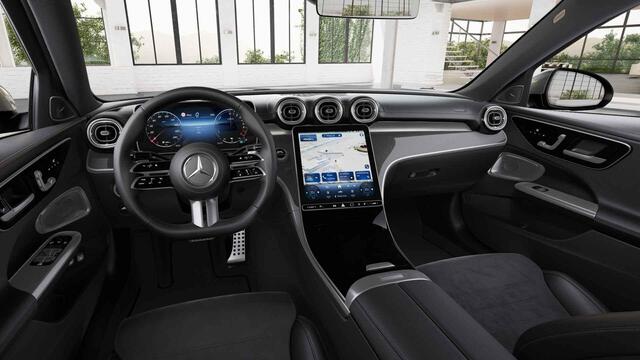 Mercedes-Benz C-KLASSE 300e Business Solution AMG | Matrix Led | Panoramaschuifdak | Burmester | Stoelverwarming | Dodehoekassistent |