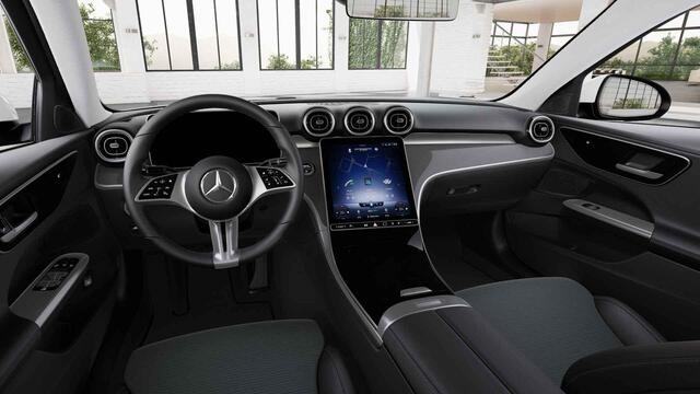 Mercedes-Benz C-KLASSE 200 Launch Edition Luxury Line | Distronic | Getint glas | Stoelverwarming |