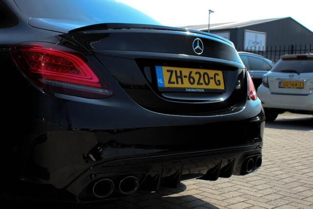 Mercedes-Benz C-KLASSE C-Klasse 180 | AMG Pakket | Burmester | Sfeerverlichting | 19 inch