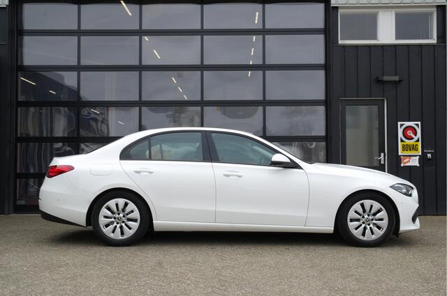 Mercedes-Benz C-KLASSE 180 Business Line | NL-Auto | Dealer Onderhouden | Adap.Cruise | Carplay | Camera