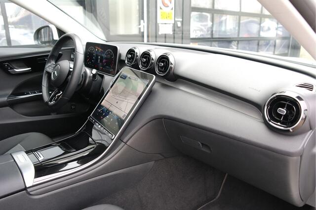 Mercedes-Benz C-KLASSE 180 Business Line | NL-Auto | Dealer Onderhouden | Adap.Cruise | Carplay | Camera