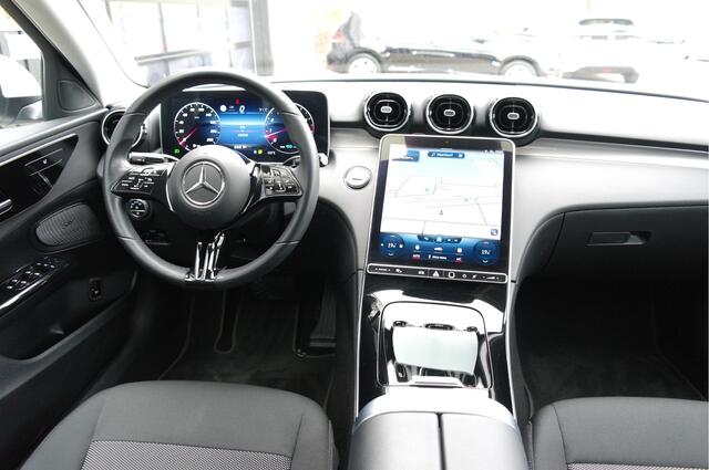 Mercedes-Benz C-KLASSE 180 Business Line | NL-Auto | Dealer Onderhouden | Adap.Cruise | Carplay | Camera