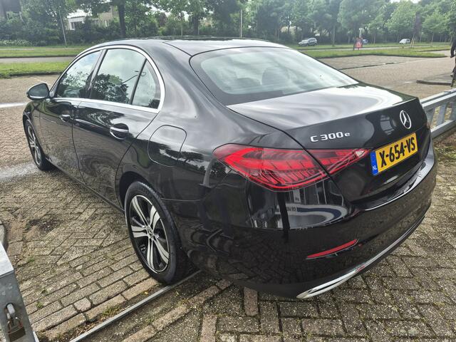 Mercedes-Benz C-KLASSE 300 e Luxury Line