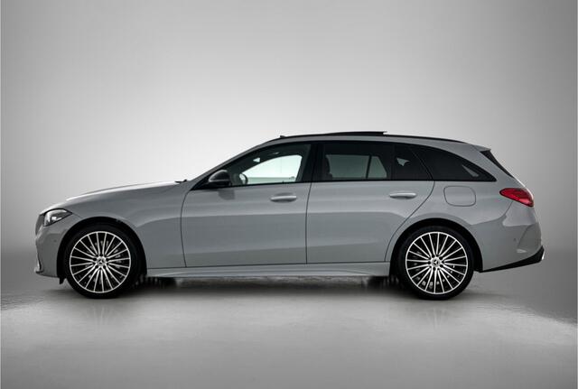Mercedes-Benz C-KLASSE Estate 300 e Business Solution AMG | Comfortpakket Plus | Parkeerpakket met 360°-camera | Nightpakket | Middenconsole metaalstructuur | Trekhaak | Panoramaschuifdak | 19" multispaaks lichtmetalen AMG-velgen | GUARD 360° Plus |