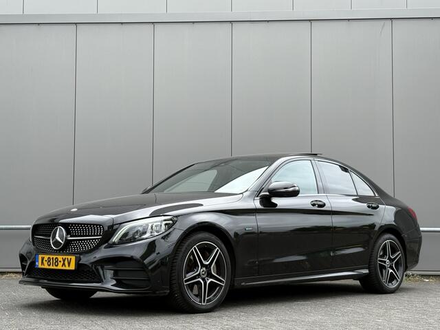 Mercedes-Benz C-KLASSE 300 e AMG - pano - camera - nap! - Apple CarPlay -