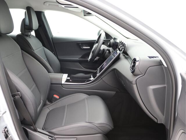 Mercedes-Benz C-KLASSE 180 Avantgarde Cruisecontrol, Stoelverwarming, Achteruitrijcamera, Carplay