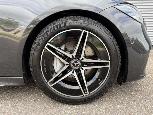 Mercedes-Benz C-KLASSE 180 AMG Line NAP BTW Dealer OH Automaat 1e Eigenaar Sfeer Camera
