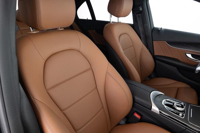 Mercedes-Benz C-KLASSE 180 Advantage Pack *smaragd grun* LEDER | Full LED | CAMERA .