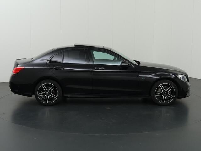 Mercedes-Benz C-KLASSE 300 e Business Solution AMG Limited | Night | Panoramadak | Widescreen | Stoelverwarming | Achteruitrijcamera |