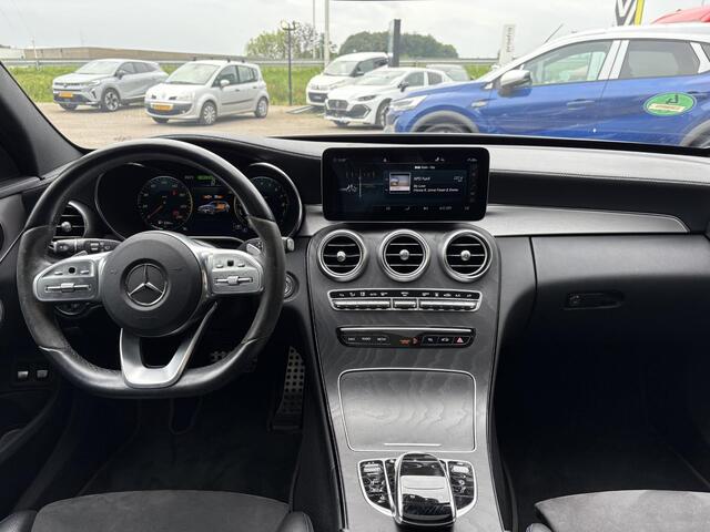 Mercedes-Benz C-KLASSE Estate 300 e Business Solution AMG | NAP | Panoramadak | Trekhaak afneembaar | Navigatie | 360 graden Camera | Stoelverarming |