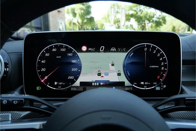 Mercedes-Benz C-KLASSE Estate 300 e AMG Line | Head-Up | Pano | 360º | Trekhaak | Dealer Onderhouden | Sfeer