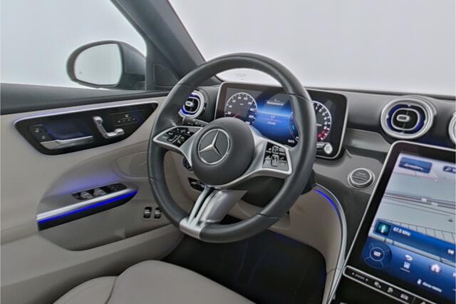 Mercedes-Benz C-KLASSE Estate 300 e Plug-In Hybride Luxury | Machiatobeige int. | Distronic | Digital Licht | 360°-camera | Augmented Reality | Memory | Car Play | Inclusief 24 maanden Mercedes-Benz Certified garantie voor Europa.