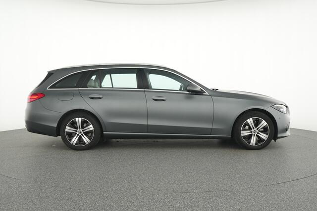 Mercedes-Benz C-KLASSE Estate 300 e Plug-In Hybride Luxury | Machiatobeige int. | Distronic | Digital Licht | 360°-camera | Augmented Reality | Memory | Car Play | Inclusief 24 maanden Mercedes-Benz Certified garantie voor Europa.