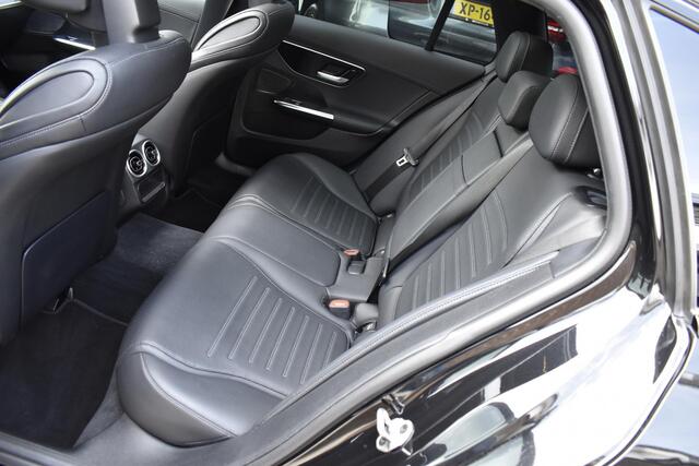 Mercedes-Benz C-KLASSE Estate 300 e AMG Line