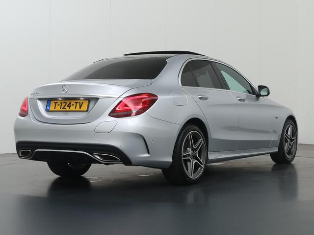 Mercedes-Benz C-KLASSE 300 e Premium Plus Pack | AMG | Panoramadak | Getint glas | Burmester | Multibeam | Sfeerverlichting |