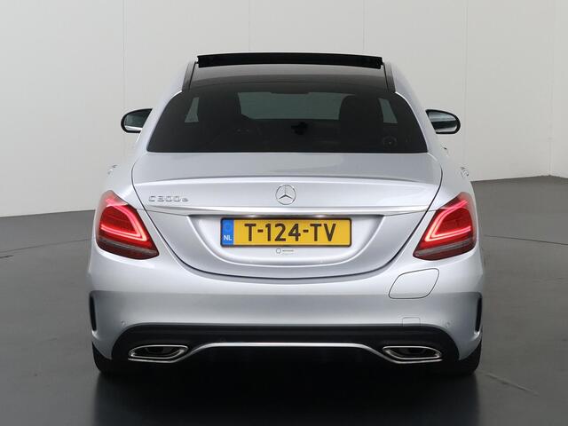 Mercedes-Benz C-KLASSE 300 e Premium Plus Pack | AMG | Panoramadak | Getint glas | Burmester | Multibeam | Sfeerverlichting |
