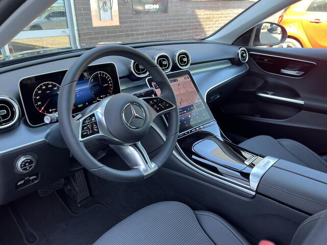 Mercedes-Benz C-KLASSE 300 e Business Line | Trekhaak | Apple CarPlay | Android Auto | Sfeerverlichting | Stoelverwarming | Parkeersensoren | Achteruitrijcamera | Elektrisch Inklapbare Buitenspiegels