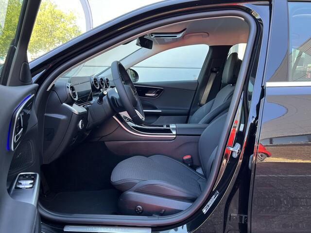 Mercedes-Benz C-KLASSE 300 e Business Line | Trekhaak | Apple CarPlay | Android Auto | Sfeerverlichting | Stoelverwarming | Parkeersensoren | Achteruitrijcamera | Elektrisch Inklapbare Buitenspiegels
