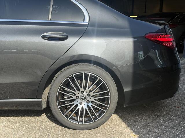 Mercedes-Benz C-KLASSE 180 Luxury Line | Panoramadak | Trekhaak |