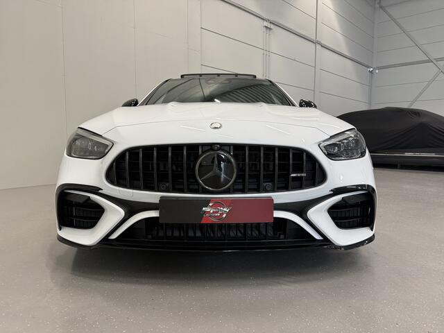 Mercedes-Benz C-KLASSE AMG 63 S E Performance PANO/TREKHAAK/BURMESTER/ACHTERAS-BESTURING/VENTILATIE+MEMORY/360CAMERA/20"AMG/LASER/ACC/OPALITHWEISS METALLIC/AUTO VERKEERT IN ABSOLUTE NIEUWSTAAT/BTW-AUTO