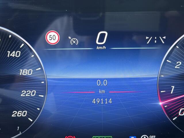 Mercedes-Benz C-KLASSE 180 AMG Line Night pakket Pano/dak, Low Hybrid, LM velgen 19 inch multispaak AMG