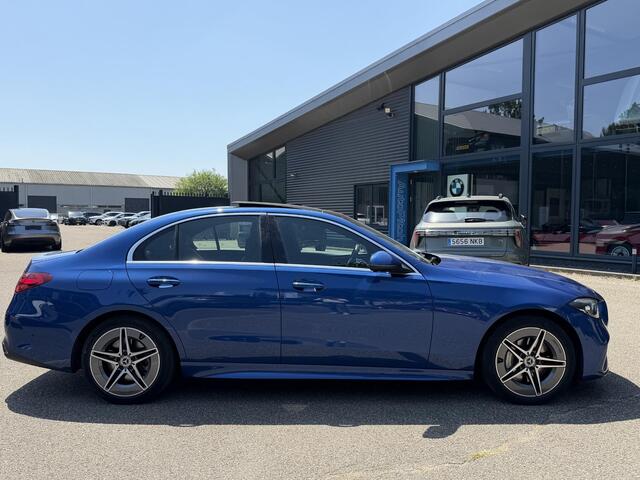 Mercedes-Benz C-KLASSE 300 e AMG Line Limited PHEV | VAN ¤ 42.900,- VOOR ¤ 39.877,- | UW WK-VOORDEEL: ¤ 3.023,- | PANORAMADAK | DISTRONIC (ACC) | ACHTERUITRIJCAMERA | DODEHOEKASSISTENT | AMBIENT LIGHTING | MERCEDES-DEALER ONDERHOUDEN | RIJKLAAR MET 12 MAANDEN BOVAG GARANTIE |