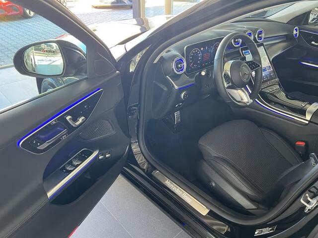 Mercedes-Benz C-KLASSE 300e AVANTGARDE ** LED, MEMORY, DODE HOEK, CAMERA, WINTER ** 1e EIG - Ex MB-AG - 3.898km (!) ** ** INFORMEER OOK NAAR ONZE AANTREKKELIJKE FINANCIAL-LEASE TARIEVEN **