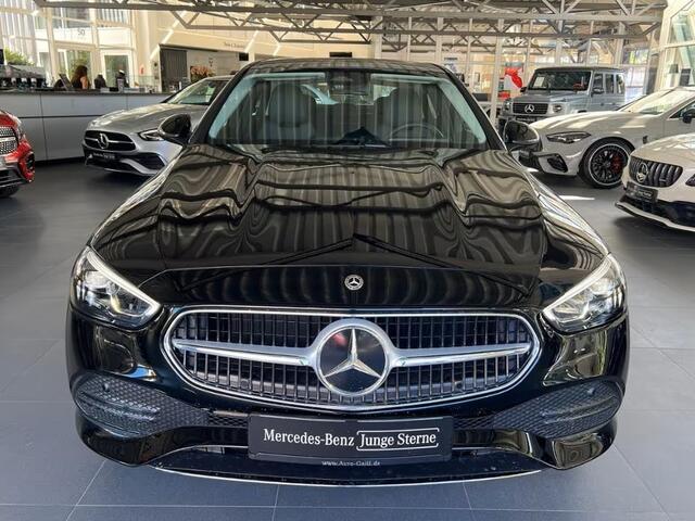 Mercedes-Benz C-KLASSE 300e AVANTGARDE ** LED, MEMORY, DODE HOEK, CAMERA, WINTER ** 1e EIG - Ex MB-AG - 3.898km (!) ** ** INFORMEER OOK NAAR ONZE AANTREKKELIJKE FINANCIAL-LEASE TARIEVEN **