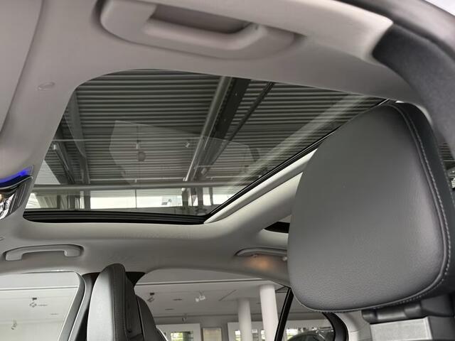 Mercedes-Benz C-KLASSE 300e AVANTGARDE ** HIGH-LED, MBUX+, PANORAMA, CAMERA, MEMORY ** 1e EIG - Ex MB-AG - UNFALLFREI ** ** INFORMEER OOK NAAR ONZE AANTREKKELIJKE FINANCIAL-LEASE TARIEVEN **