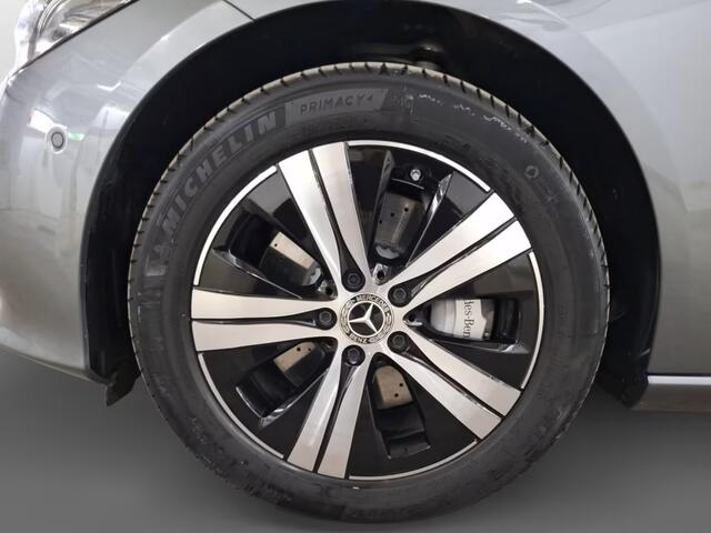 Mercedes-Benz C-KLASSE 300e AVANTGARDE ** HIGH-LED, MBUX+, PANORAMA, CAMERA, MEMORY ** 1e EIG - Ex MB-AG - UNFALLFREI ** ** INFORMEER OOK NAAR ONZE AANTREKKELIJKE FINANCIAL-LEASE TARIEVEN **