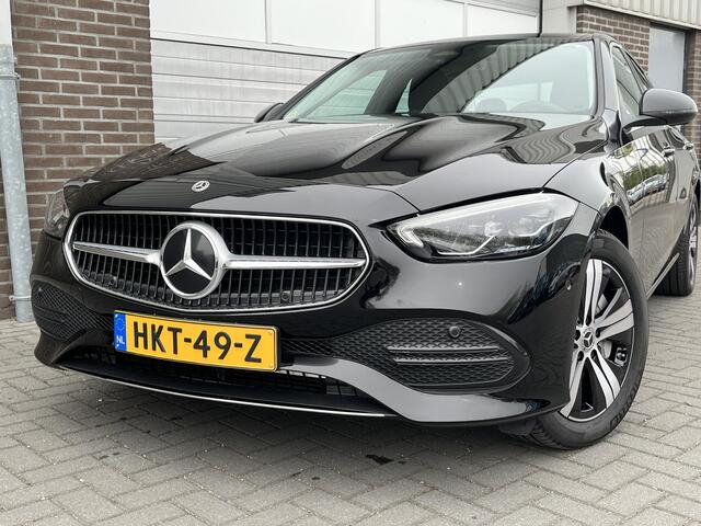 Mercedes-Benz C-KLASSE 300 e Business Line | Stoelverwarming | Apple CarPlay | Android Auto | Sfeerverlichting | Parkeersensoren | Achteruitrijcamera | Elektrisch Inklapbare Buitenspiegels