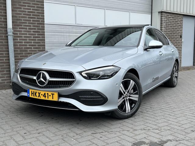Mercedes-Benz C-KLASSE 300 e Business Line | Panoramadak | Donkergetint Glas Achter | Apple CarPlay | Android Auto | Sfeerverlichting | Stoelverwarming | Parkeersensoren | Achteruitrijcamera | Elektrisch Inklapbare Buitenspiegels