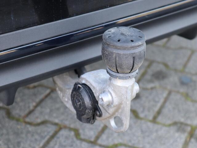 Mercedes-Benz C-KLASSE Estate 300 e AMG Line