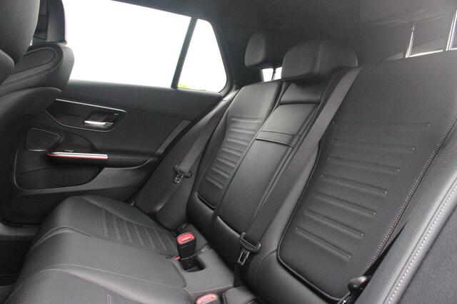Mercedes-Benz C-KLASSE Estate 200 218PK Launch Edition AMG Line | PANORAMISCH SCHUIF/KANTELDAK | LASER KOPLAMPEN | SFEERVERLICHTING | ELEKTRISCH VERSTELBARE VOORSTOELEN MET GEHEUGEN OP BEIDE STOELEN | STOELVERWARMING | ELEKTRISCHE STUURVERSTELLING MET GEHEUGEN | 19'' MULTISPAAK