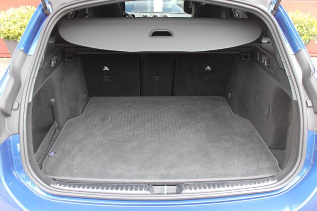 Mercedes-Benz C-KLASSE Estate 200 218PK Launch Edition AMG Line | PANORAMISCH SCHUIF/KANTELDAK | LASER KOPLAMPEN | SFEERVERLICHTING | ELEKTRISCH VERSTELBARE VOORSTOELEN MET GEHEUGEN OP BEIDE STOELEN | STOELVERWARMING | ELEKTRISCHE STUURVERSTELLING MET GEHEUGEN | 19'' MULTISPAAK