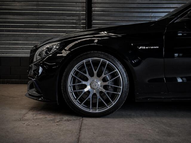 Mercedes-Benz C-KLASSE Estate AMG C63 V8 Biturbo | Panodak | Burmester | Rijassistentie
