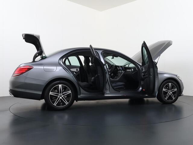 Mercedes-Benz C-KLASSE 180 Advantage Pack | Apple Carply/Android Auto