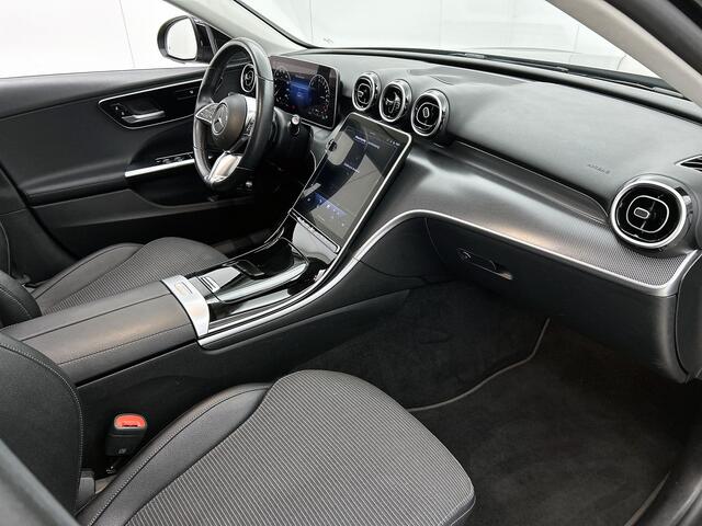 Mercedes-Benz C-KLASSE Estate 300 e Plug-In Hybride | Panoramadank | Trekhaak | Cruise Control | 360° camera | Inclusief 24 maanden MB Certified garantie voor Europa.