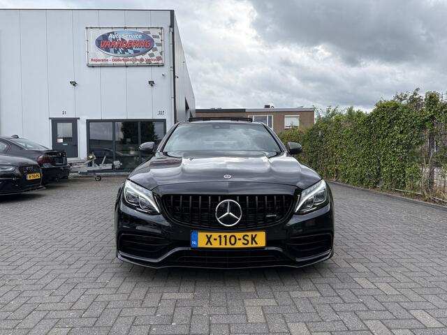 Mercedes-Benz C-KLASSE AMG 63 S PANO / Schaalstoelen / Sfeerverlichting / Facelift / Carbon Pano / Schaalstoelen / Sfeerverlichting / Facelift / Carbon
