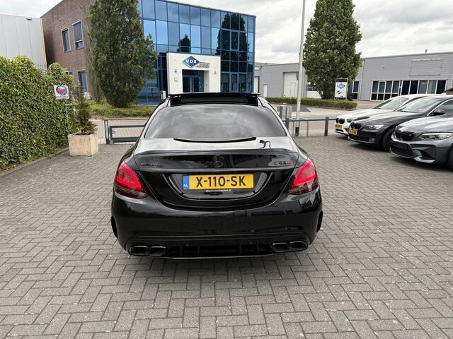 Mercedes-Benz C-KLASSE AMG 63 S PANO / Schaalstoelen / Sfeerverlichting / Facelift / Carbon Pano / Schaalstoelen / Sfeerverlichting / Facelift / Carbon