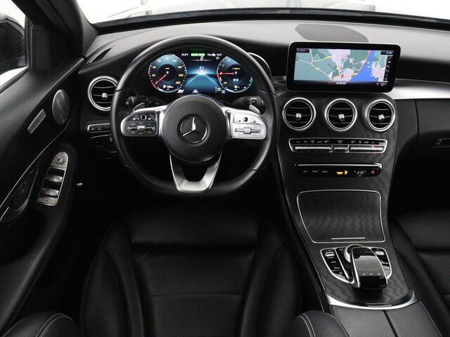 Mercedes-Benz C-KLASSE Estate 300 de Business Solution Luxury Limited | SOH 79,7% | Matrix LED | Trekhaak | Adaptive cruise | Navigatie | Bluetooth | Carplay | Stoelverwarming | Camera | Burmerster Sound | Sfeerverlichting