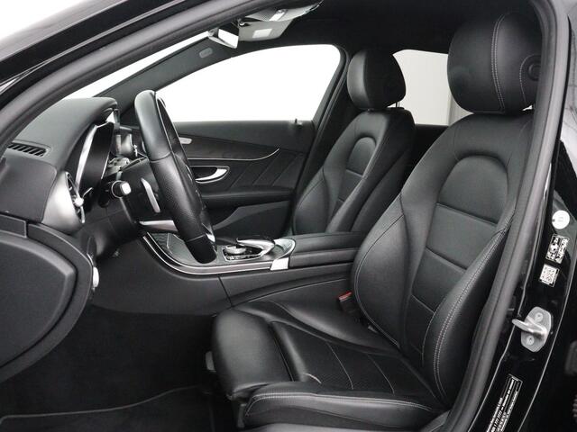 Mercedes-Benz C-KLASSE Estate 300 de Business Solution Luxury Limited | SOH 79,7% | Matrix LED | Trekhaak | Adaptive cruise | Navigatie | Bluetooth | Carplay | Stoelverwarming | Camera | Burmerster Sound | Sfeerverlichting
